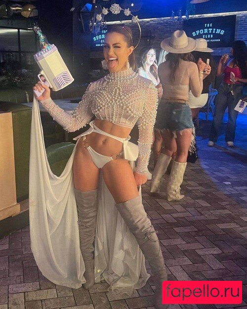 Brooke Adams Onlyfans Photo Gallery 