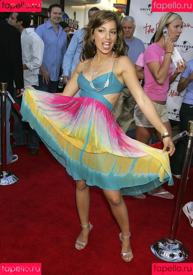 Vanessa Lengies Onlyfans Photo Gallery 
