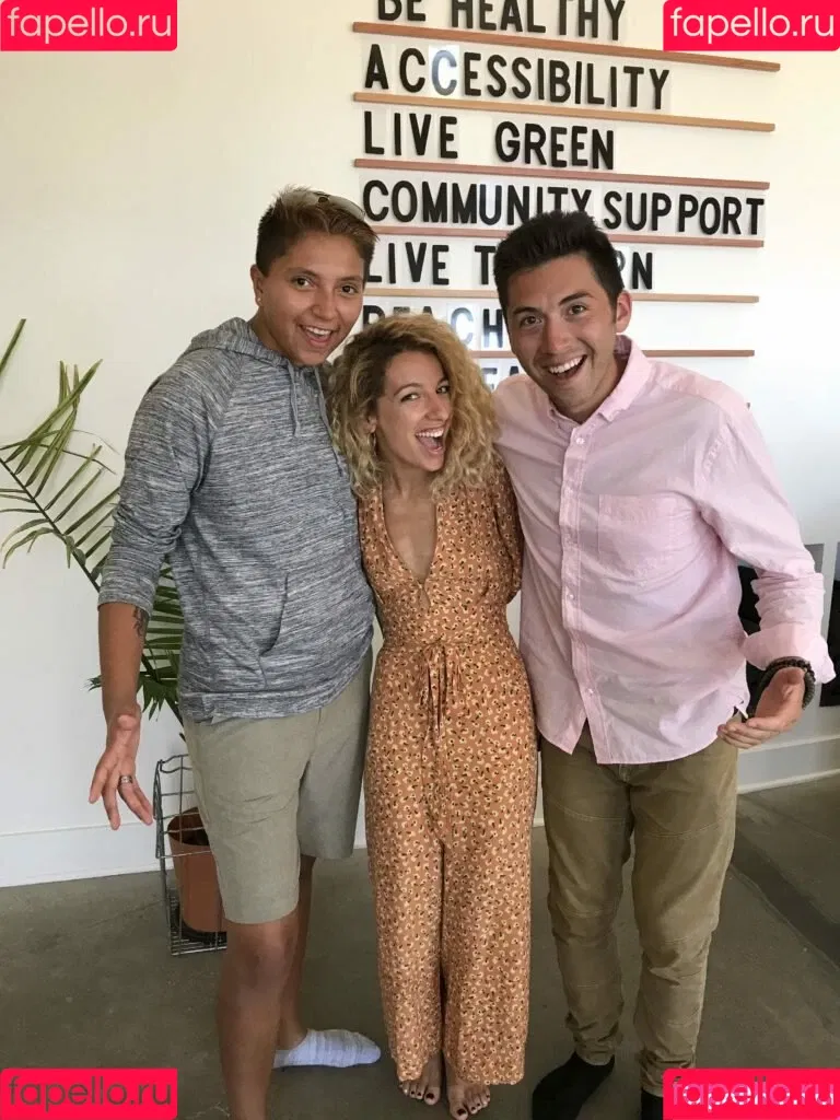 Vanessa Lengies Onlyfans Photo Gallery 