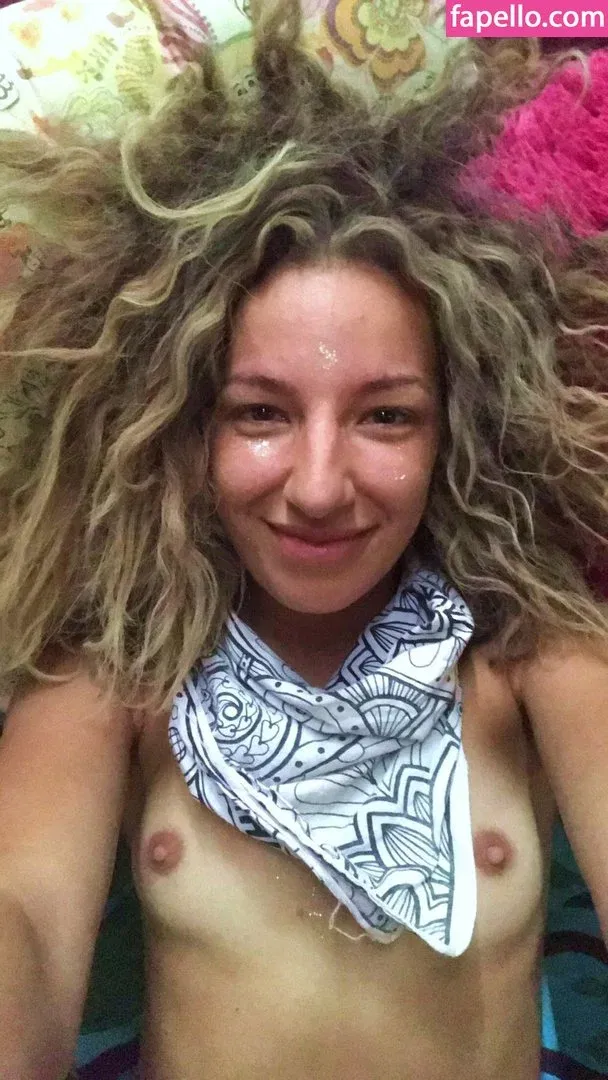 Vanessa Lengies Onlyfans Photo Gallery 