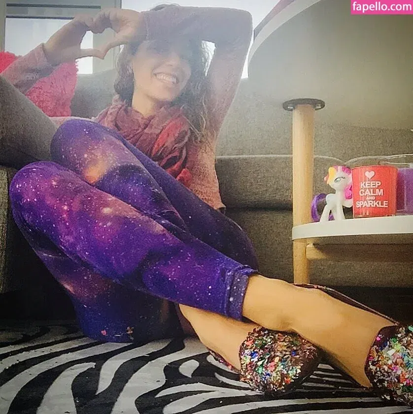 Vanessa Lengies Onlyfans Photo Gallery 