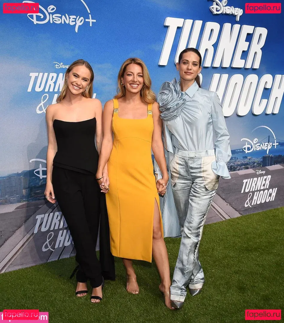 Vanessa Lengies Onlyfans Photo Gallery 