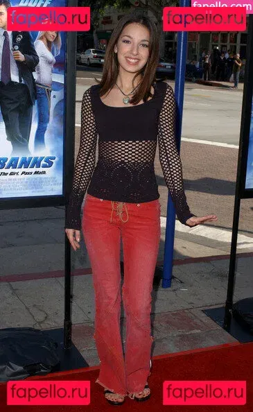 Vanessa Lengies Onlyfans Photo Gallery 