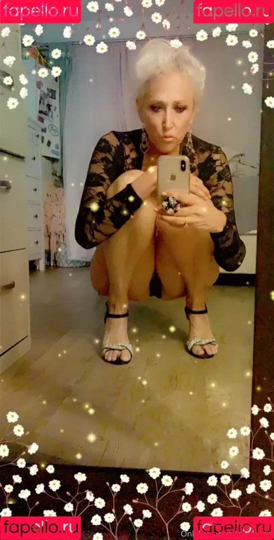 mamasuzie Onlyfans Photo Gallery 