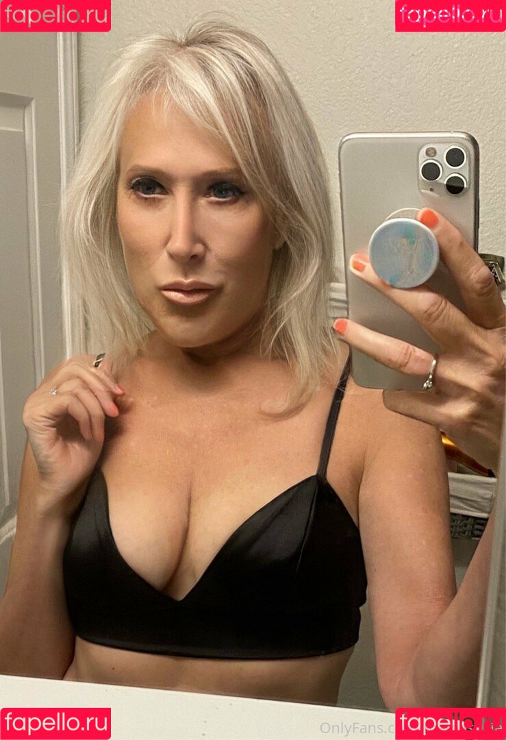 mamasuzie Onlyfans Photo Gallery 