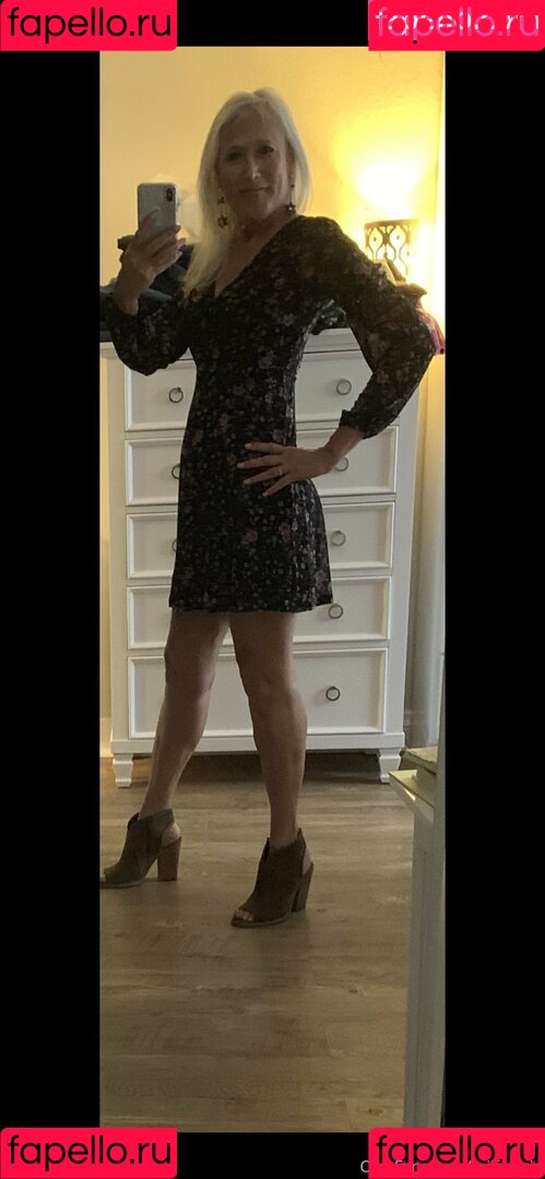 mamasuzie Onlyfans Photo Gallery 