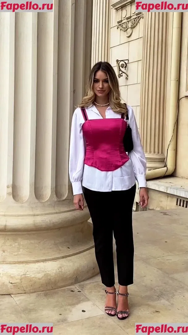 Andreea Ungur Onlyfans Photo Gallery 