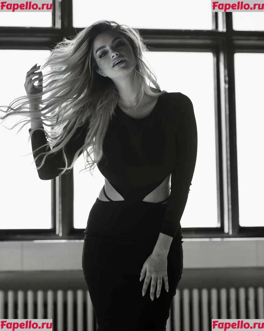Andreea Ungur Onlyfans Photo Gallery 