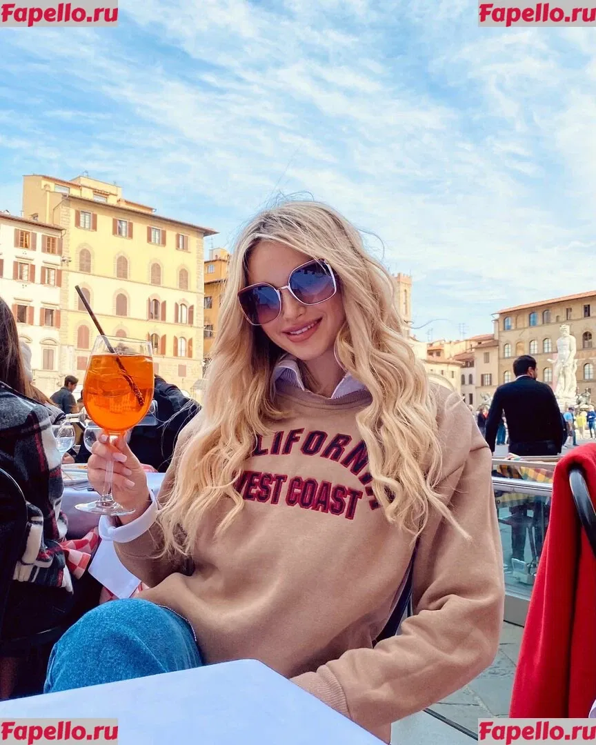 Andreea Ungur Onlyfans Photo Gallery 