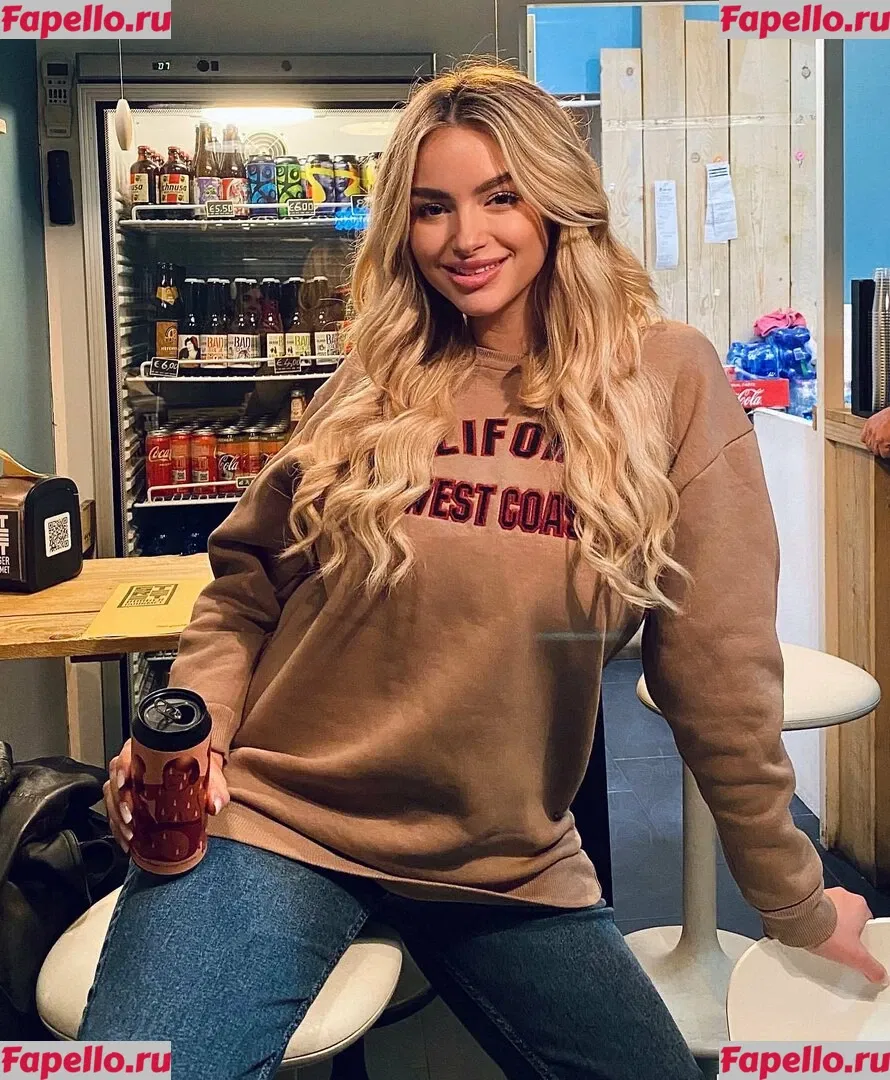 Andreea Ungur Onlyfans Photo Gallery 