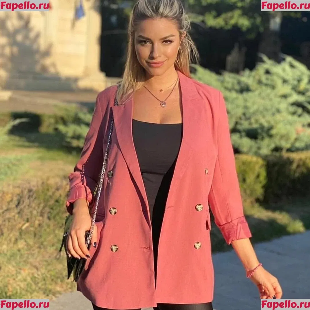 Andreea Ungur Onlyfans Photo Gallery 
