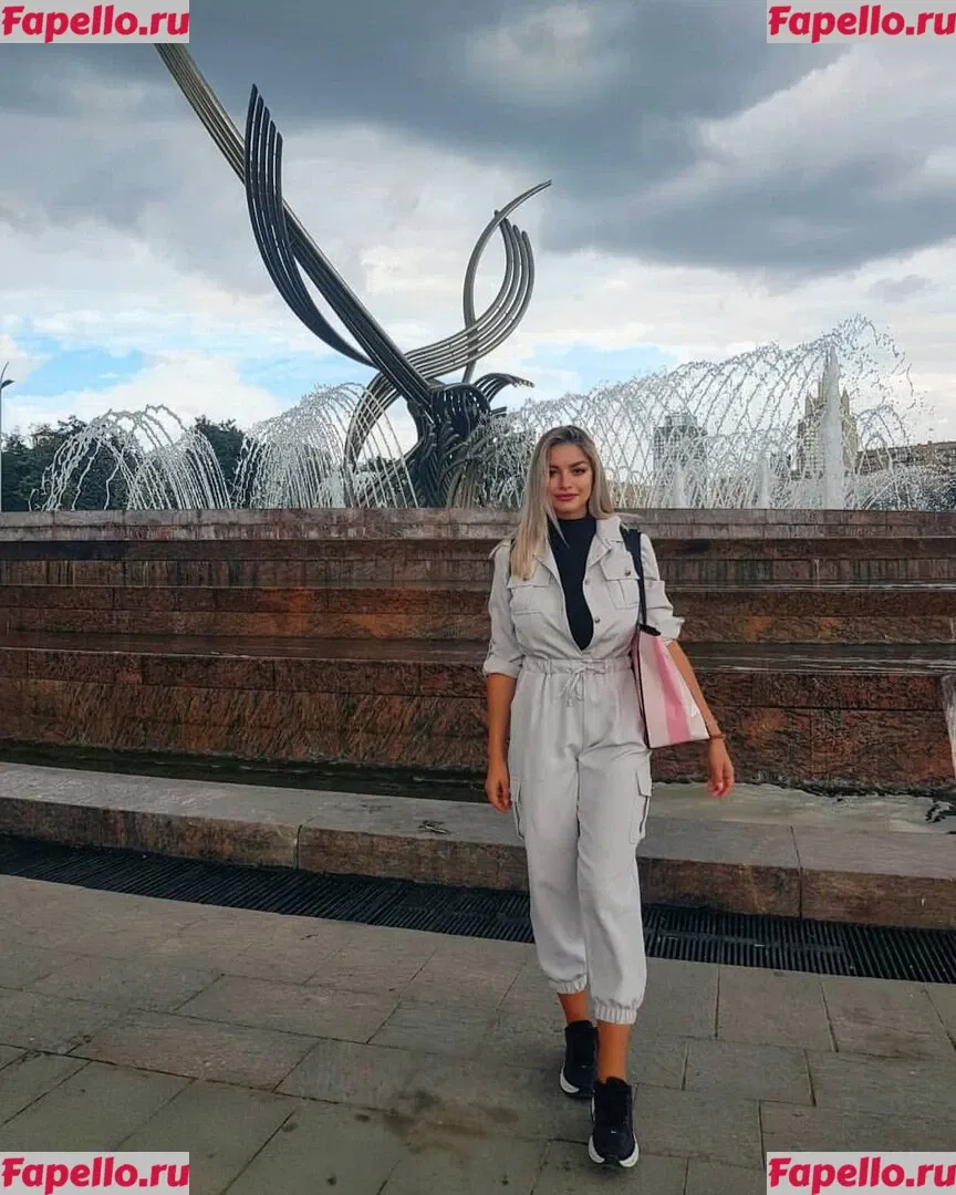 Andreea Ungur Onlyfans Photo Gallery 