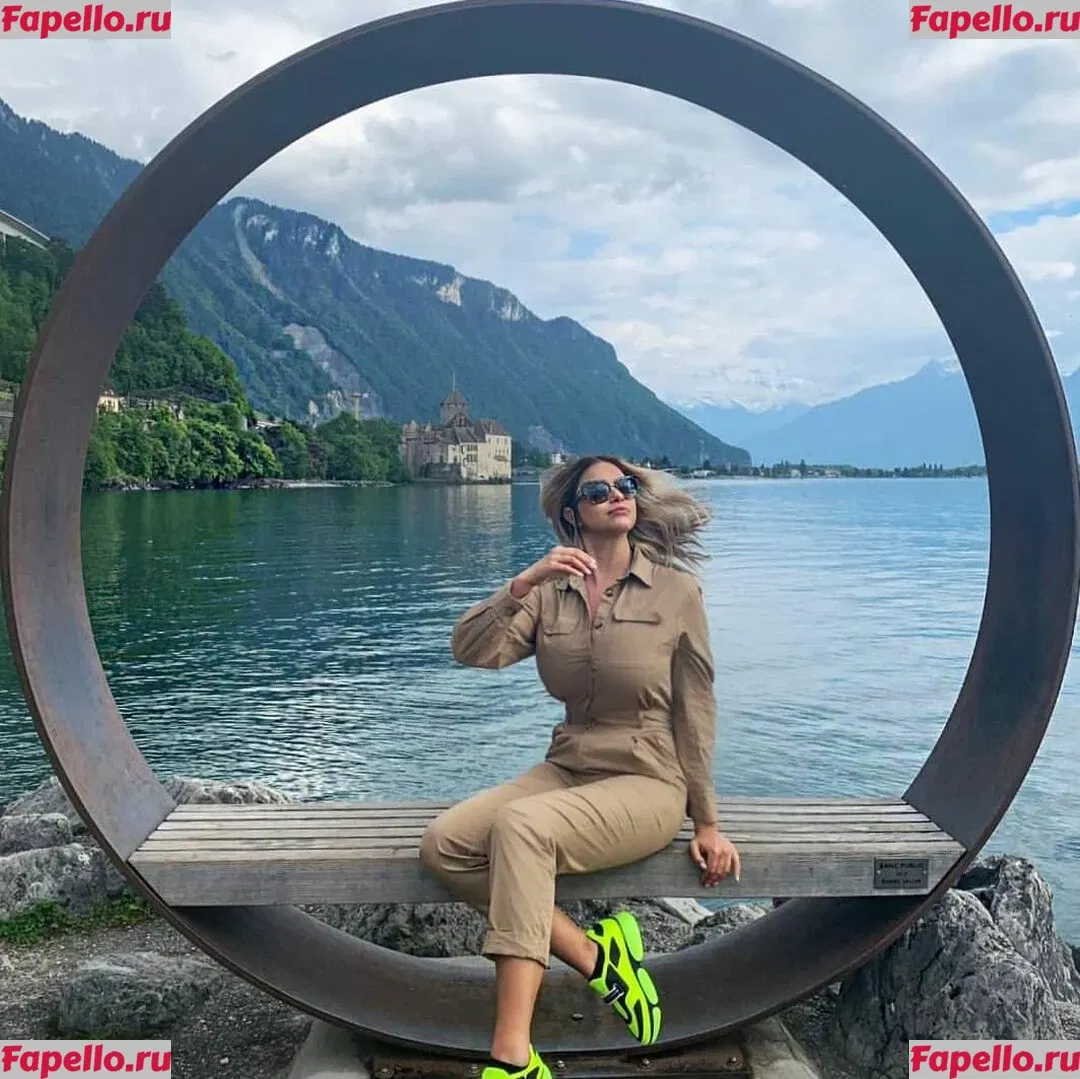 Andreea Ungur Onlyfans Photo Gallery 