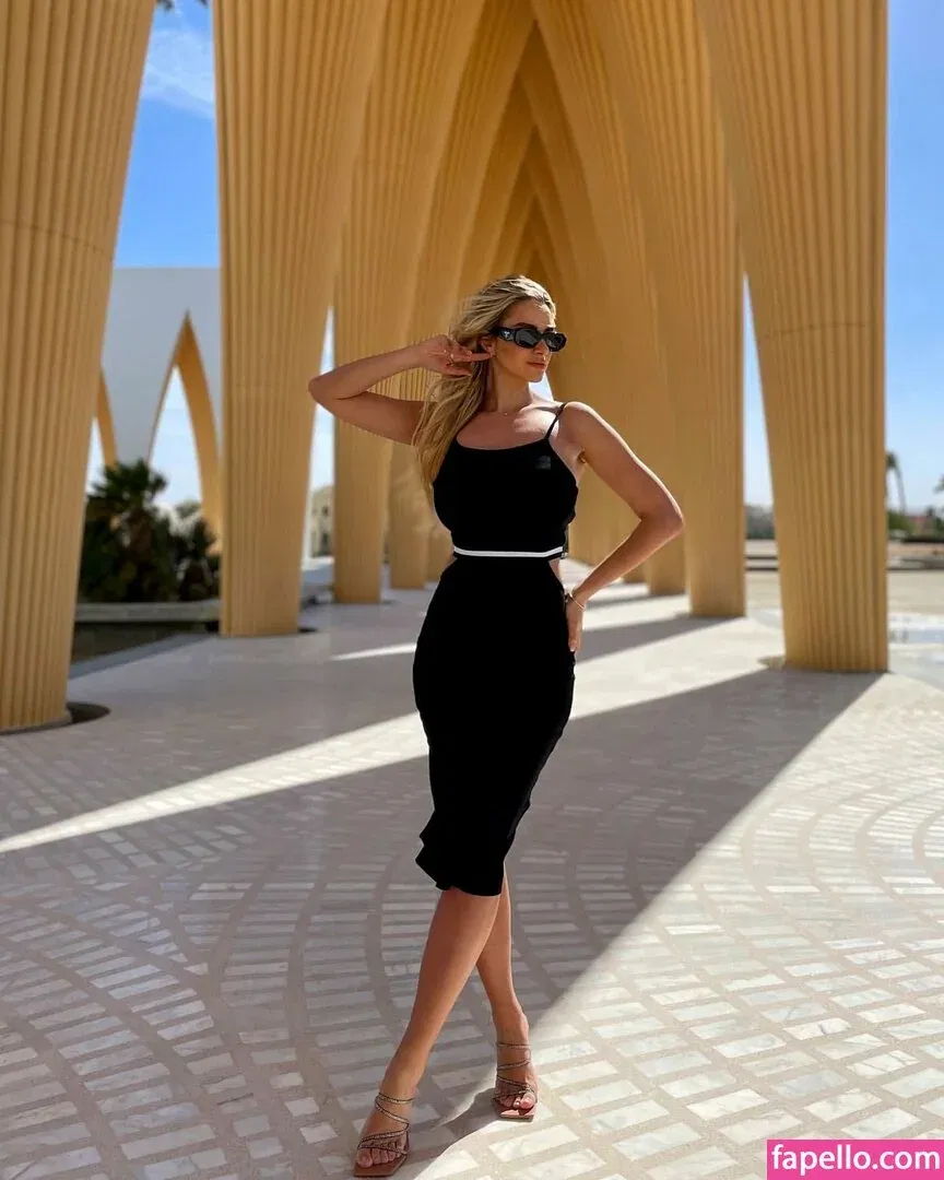 Andreea Ungur Onlyfans Photo Gallery 