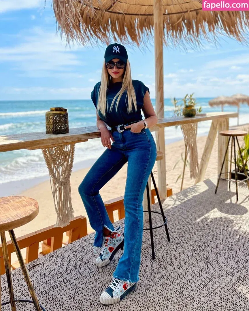 Andreea Ungur Onlyfans Photo Gallery 