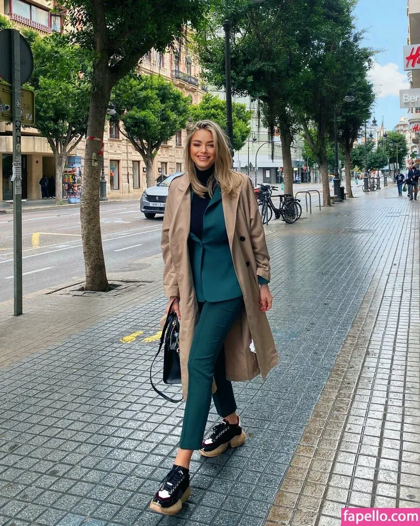 Andreea Ungur Onlyfans Photo Gallery 