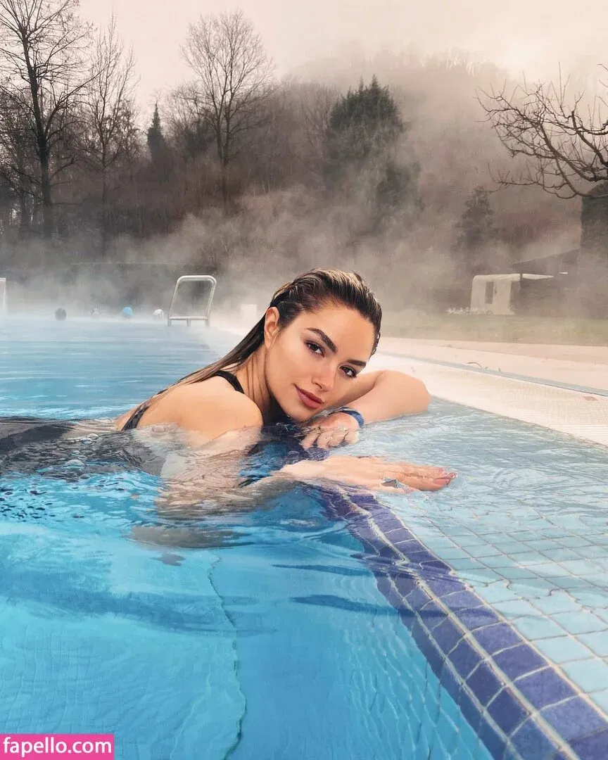 Andreea Ungur Onlyfans Photo Gallery 