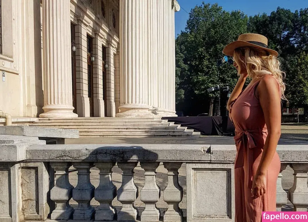 Andreea Ungur Onlyfans Photo Gallery 