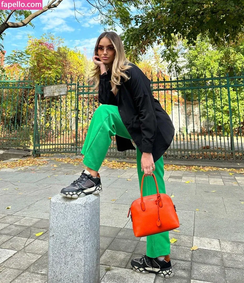 Andreea Ungur Onlyfans Photo Gallery 