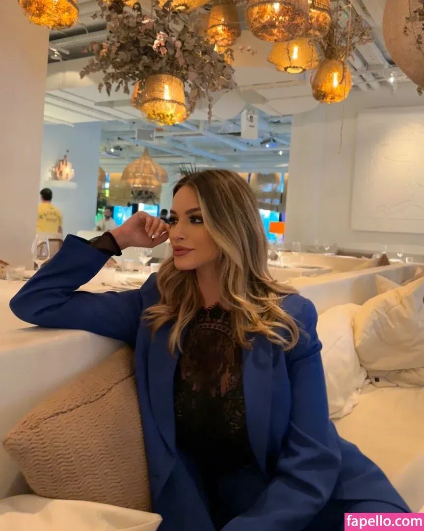 Andreea Ungur Onlyfans Photo Gallery 