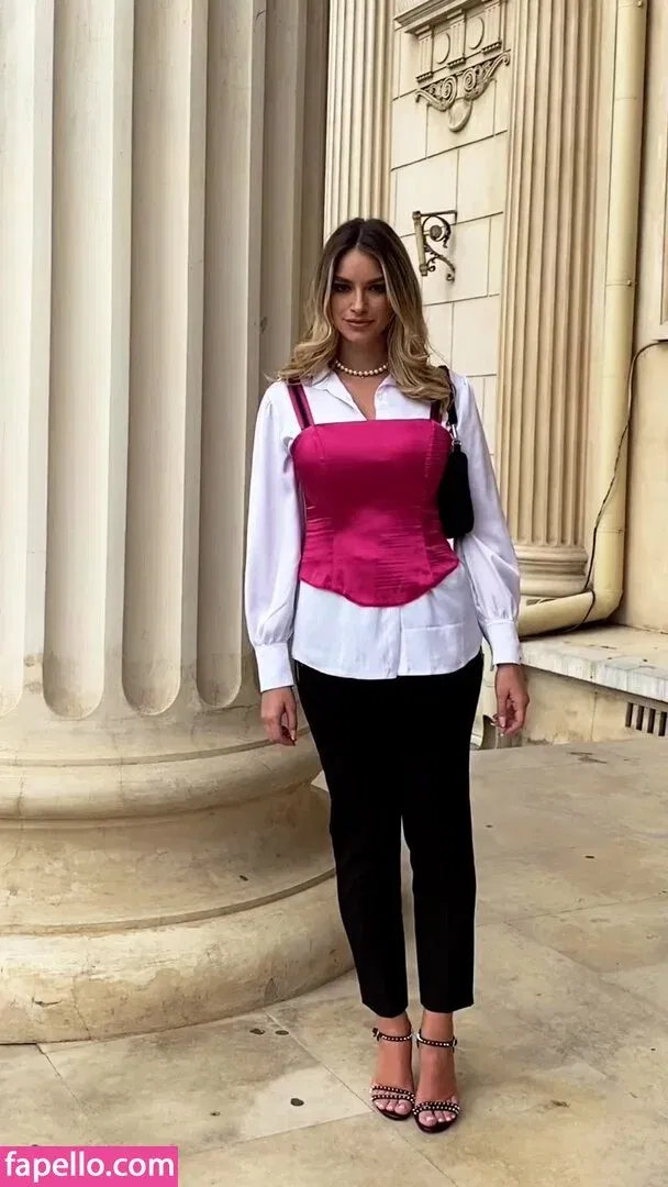 Andreea Ungur Onlyfans Photo Gallery 