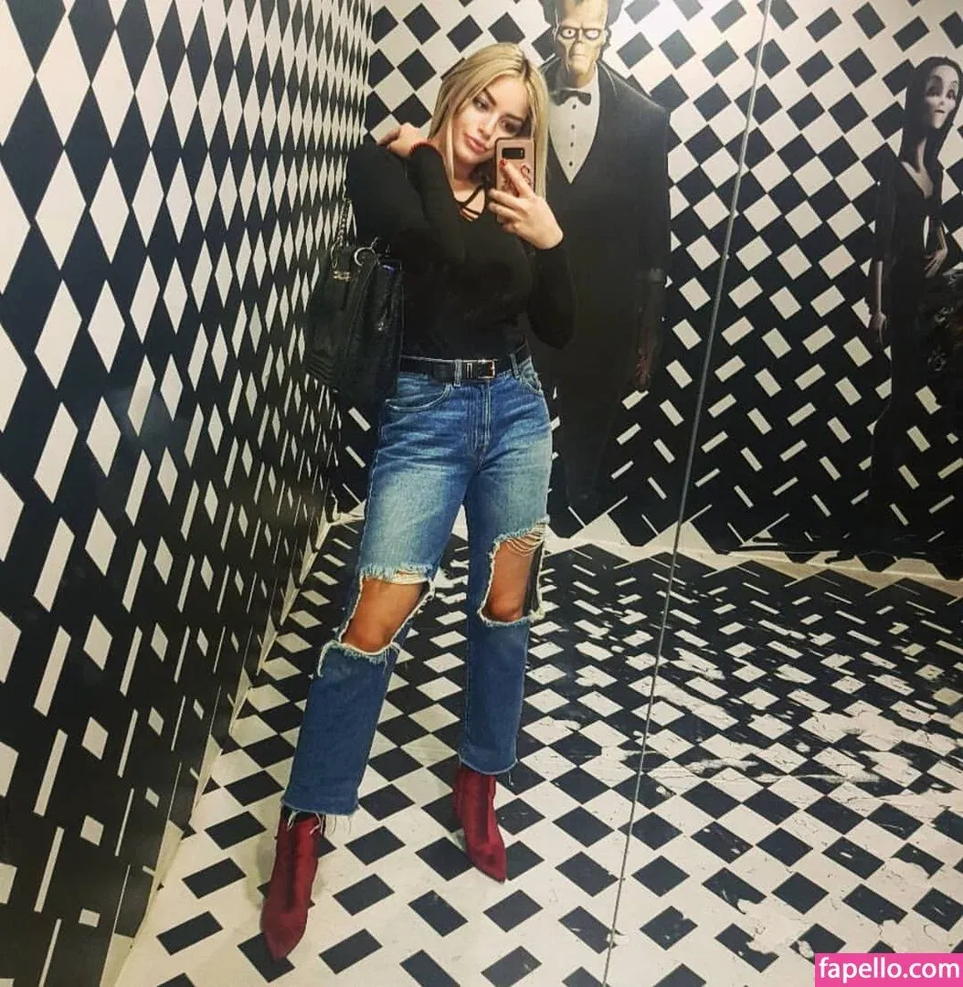 Andreea Ungur Onlyfans Photo Gallery 