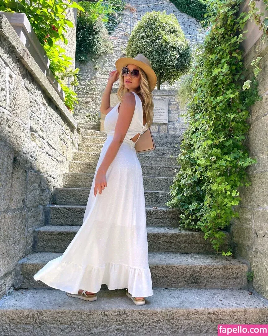 Andreea Ungur Onlyfans Photo Gallery 