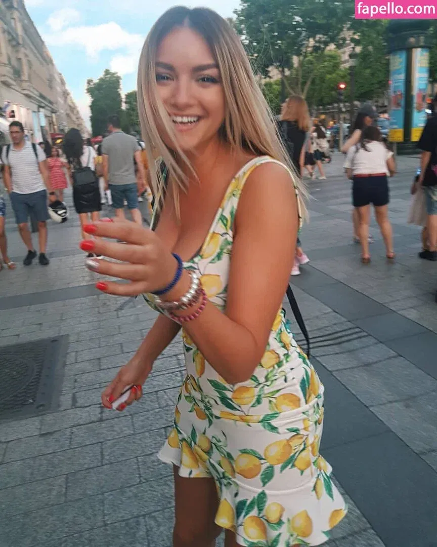 Andreea Ungur Onlyfans Photo Gallery 