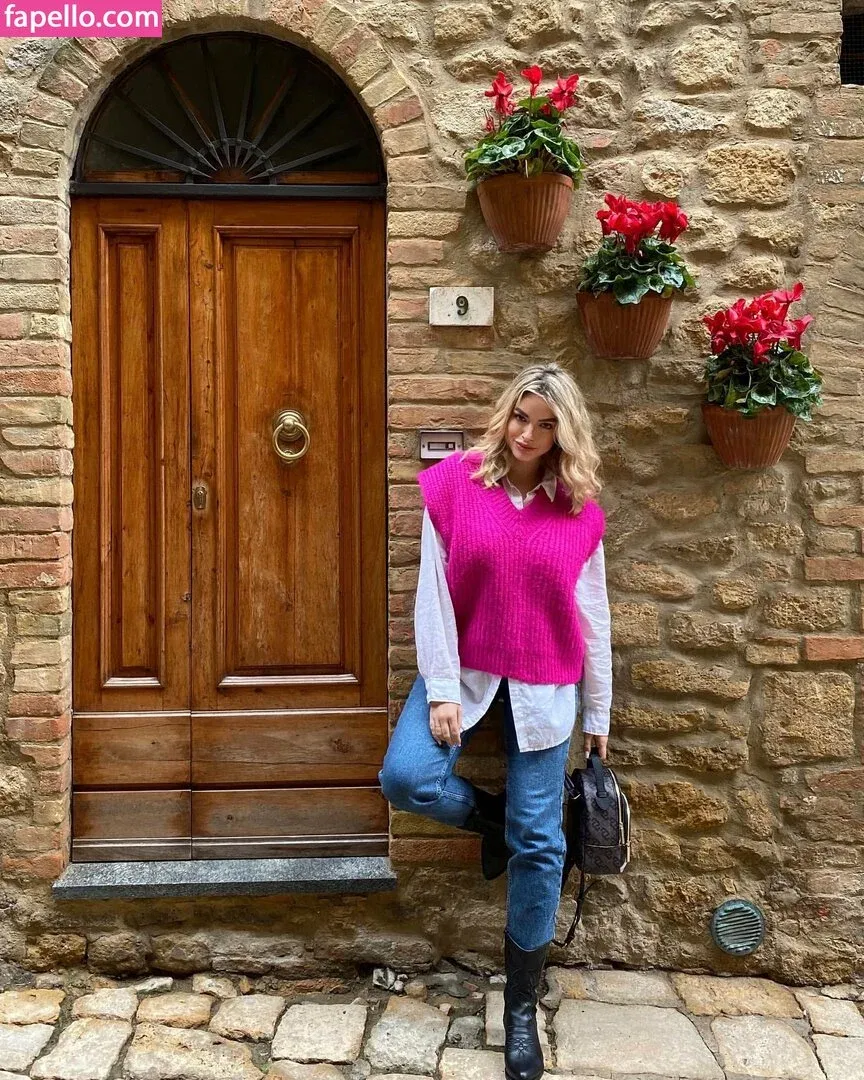 Andreea Ungur Onlyfans Photo Gallery 