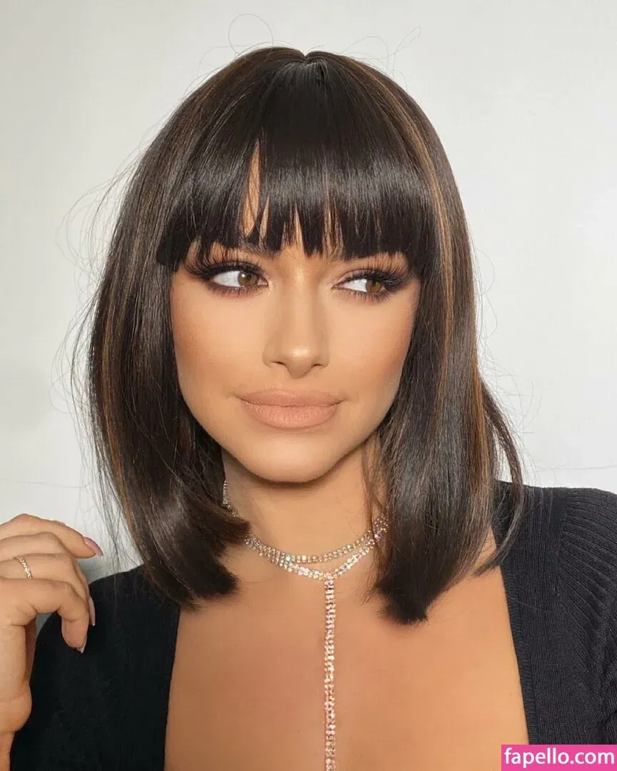 Andreea Ungur Onlyfans Photo Gallery 