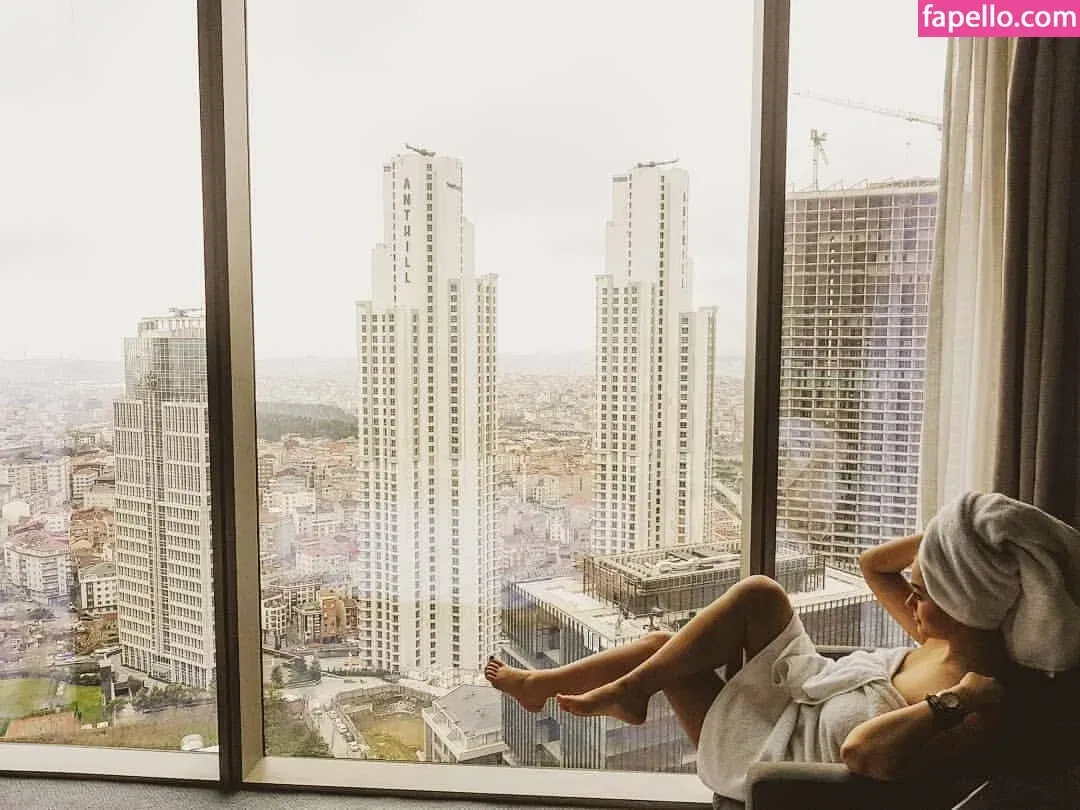 Andreea Ungur Onlyfans Photo Gallery 