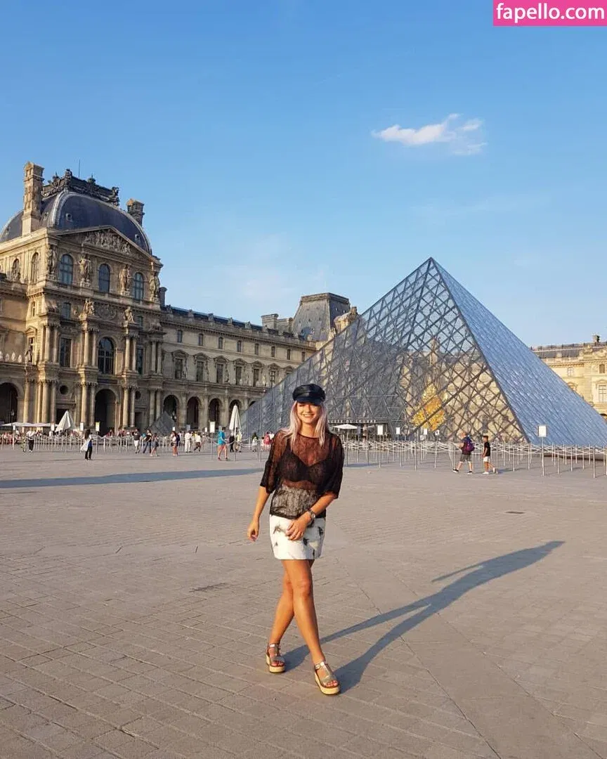 Andreea Ungur Onlyfans Photo Gallery 