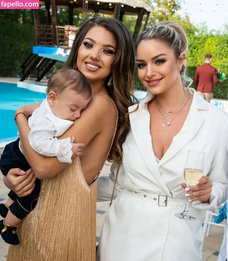 Andreea Ungur Onlyfans Photo Gallery 