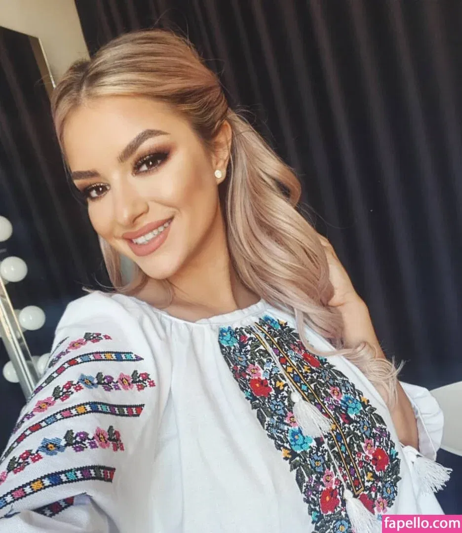 Andreea Ungur Onlyfans Photo Gallery 