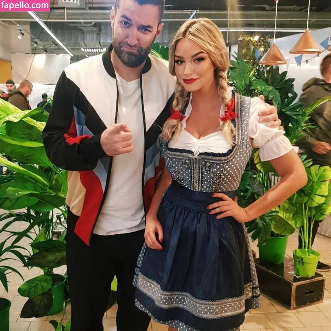 Andreea Ungur Onlyfans Photo Gallery 