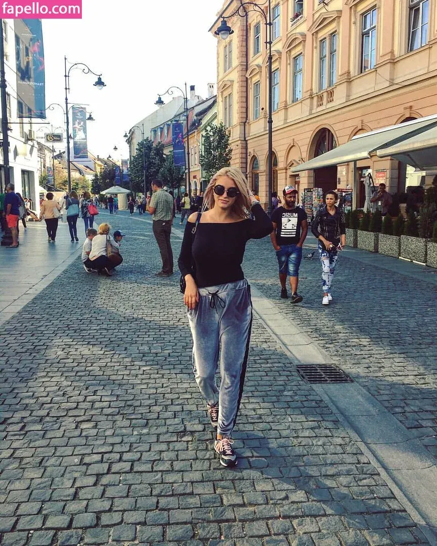 Andreea Ungur Onlyfans Photo Gallery 