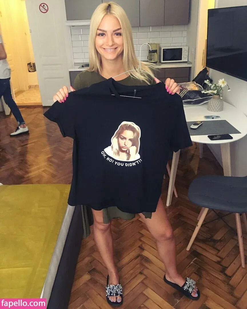 Andreea Ungur Onlyfans Photo Gallery 