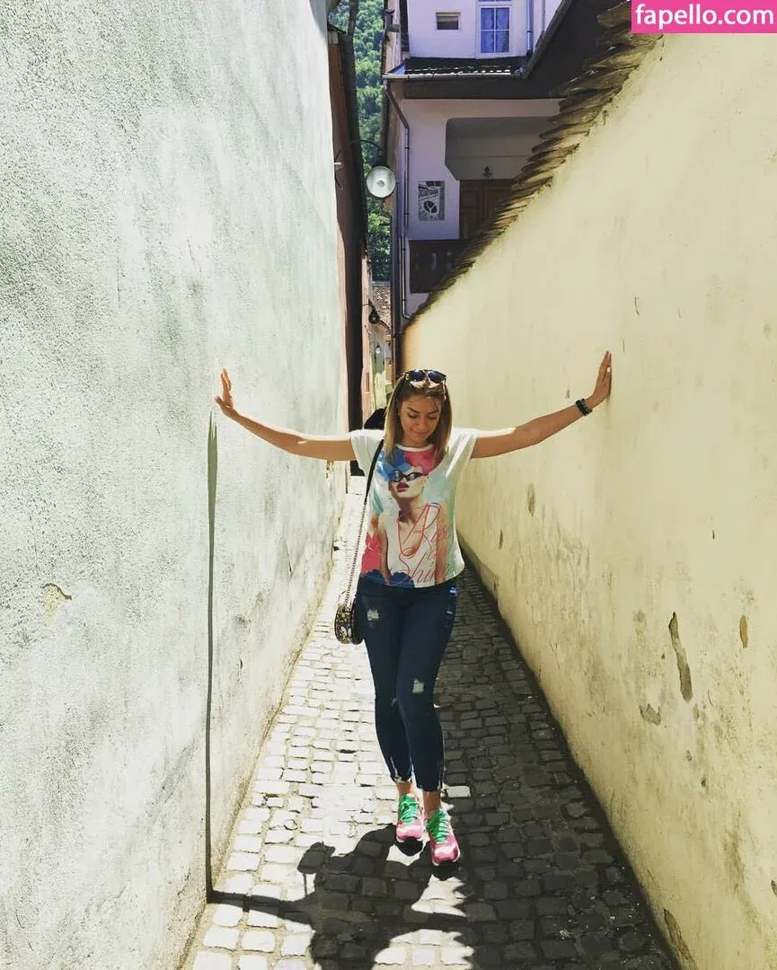 Andreea Ungur Onlyfans Photo Gallery 