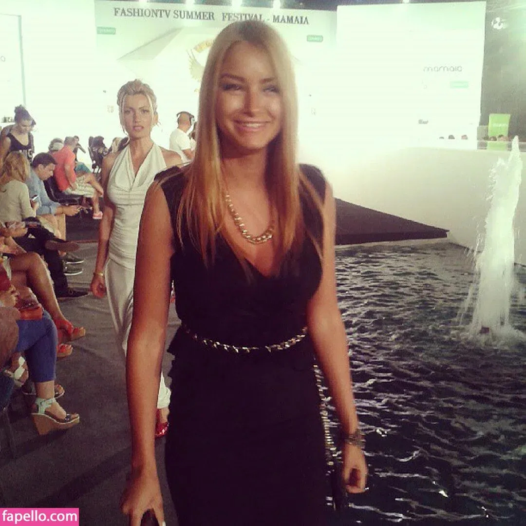 Andreea Ungur Onlyfans Photo Gallery 