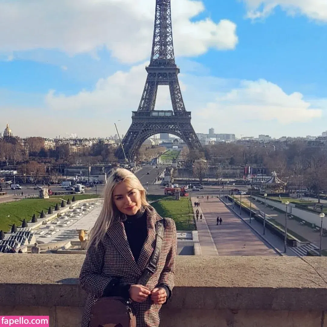 Andreea Ungur Onlyfans Photo Gallery 