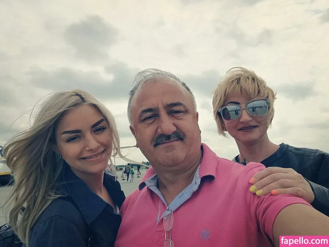 Andreea Ungur Onlyfans Photo Gallery 