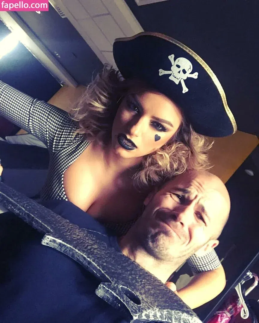 Andreea Ungur Onlyfans Photo Gallery 