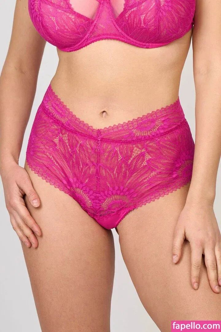 Andreea Ungur Onlyfans Photo Gallery 