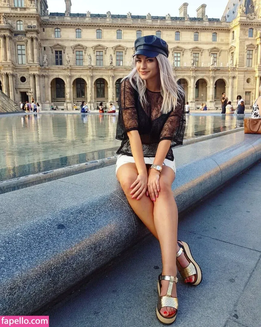 Andreea Ungur Onlyfans Photo Gallery 