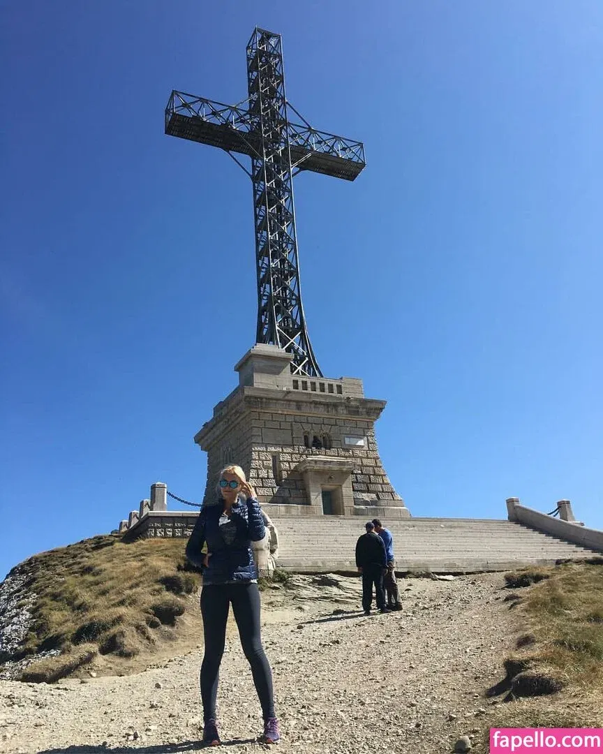 Andreea Ungur Onlyfans Photo Gallery 