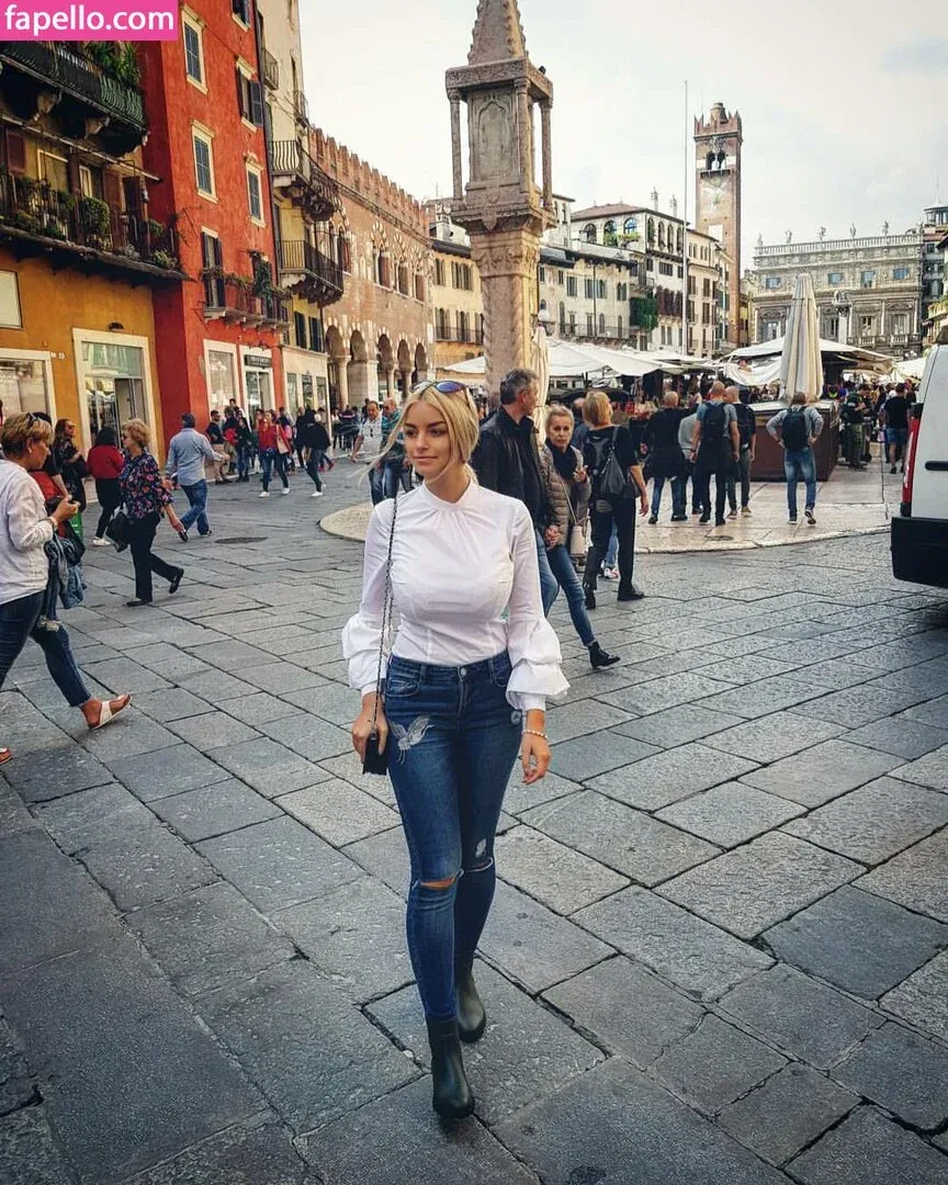 Andreea Ungur Onlyfans Photo Gallery 