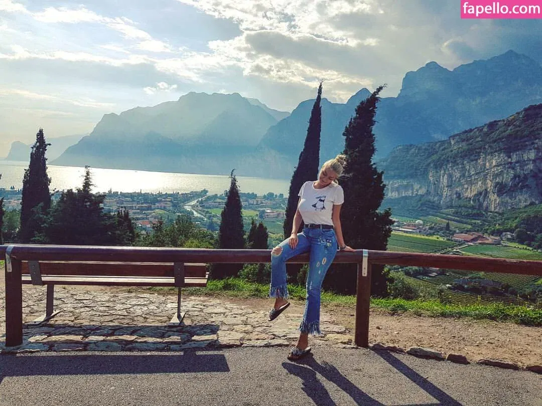 Andreea Ungur Onlyfans Photo Gallery 