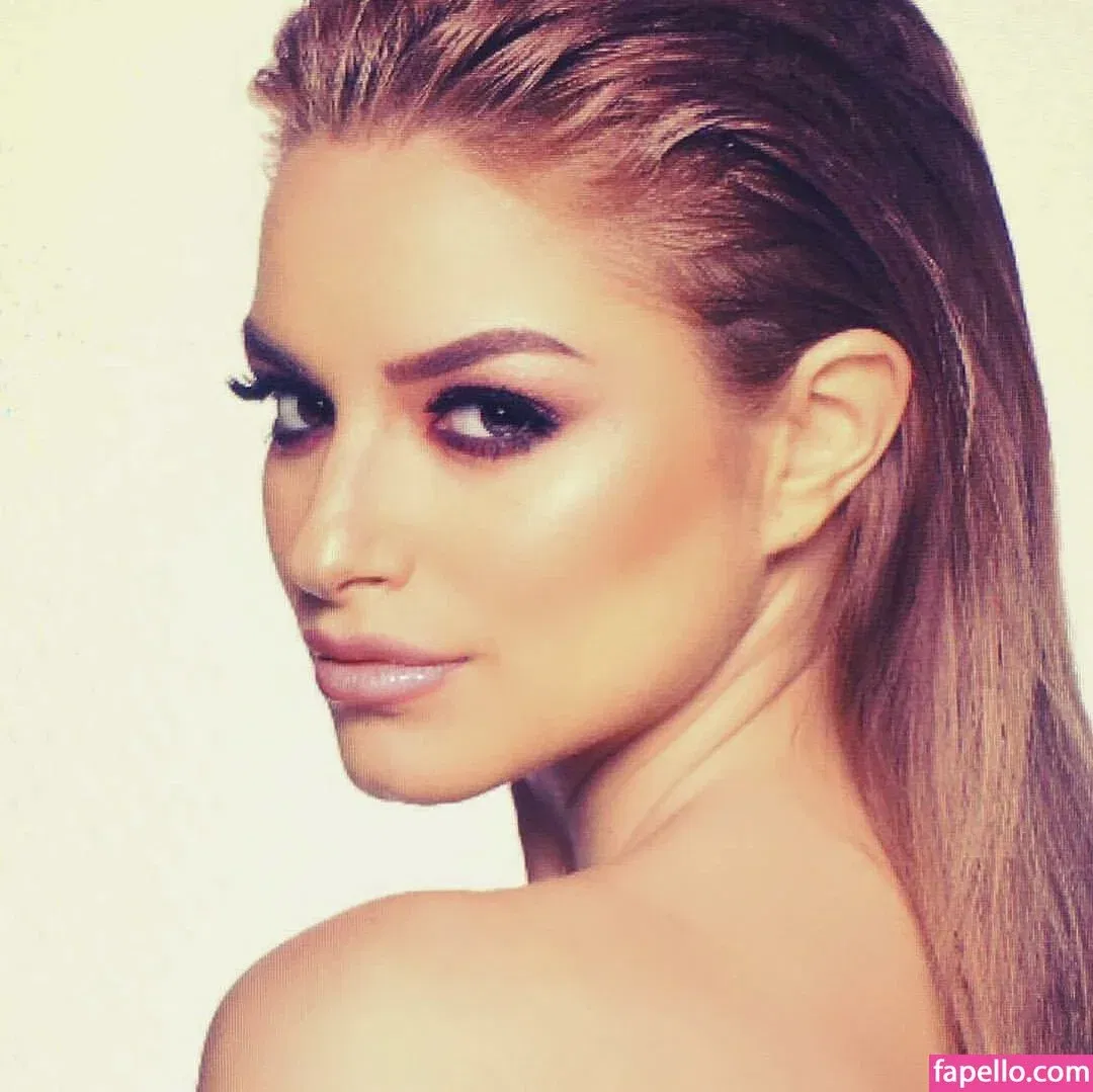 Andreea Ungur Onlyfans Photo Gallery 