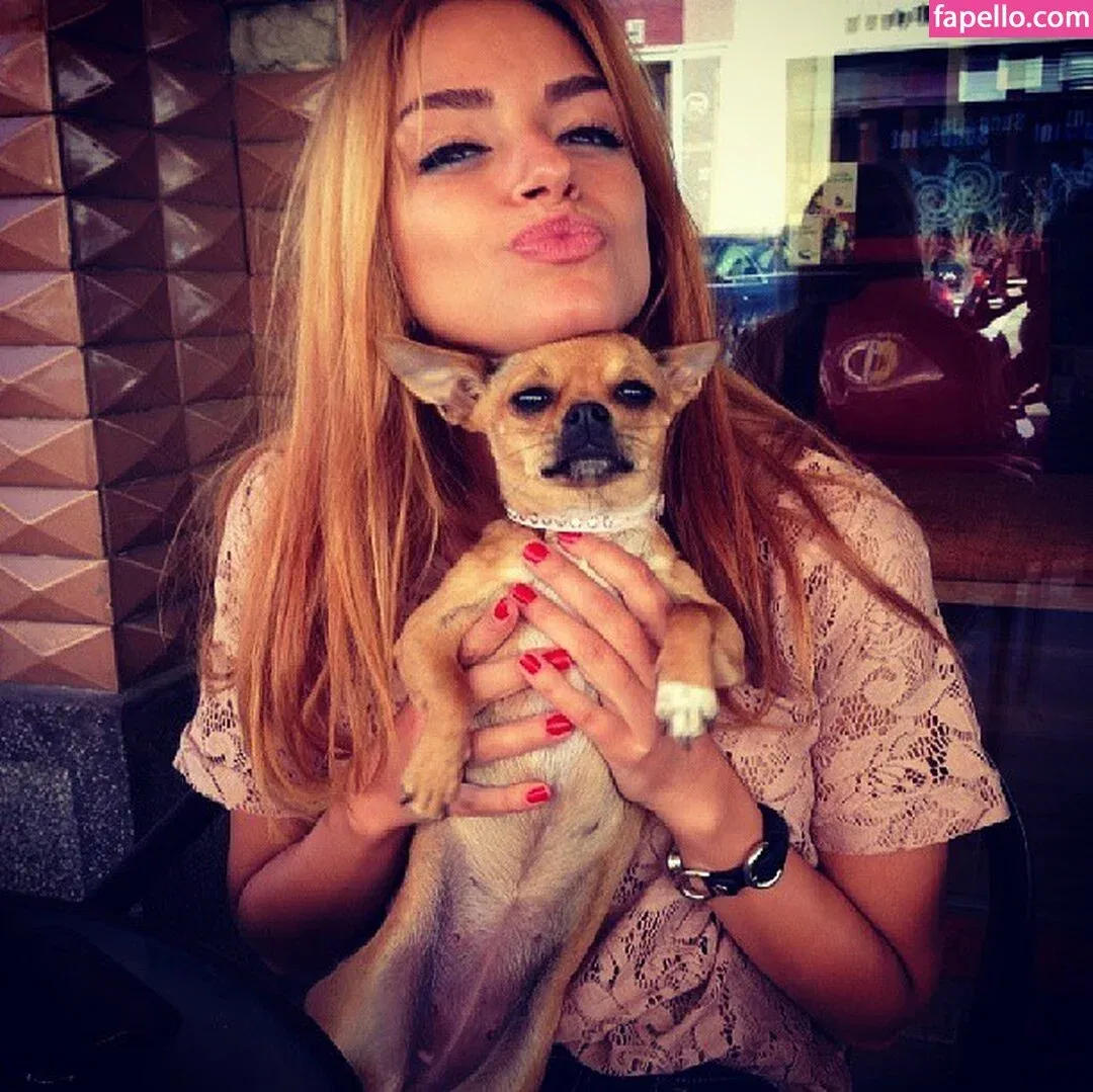 Andreea Ungur Onlyfans Photo Gallery 