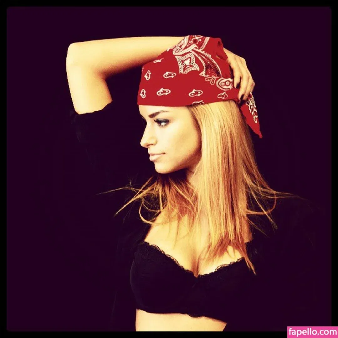 Andreea Ungur Onlyfans Photo Gallery 